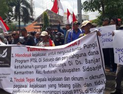 Ratusan Warga Desa Banjarkemantren Desak Kejari Sidoarjo Tuntaskan Dugaan Pungli PTSL