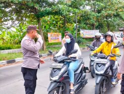 Polsek Sedati Edukasi Pentingnya Keselamatan Berkendara