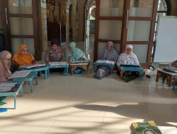 Polwan Polsek Taman Tadarus bersama Warga