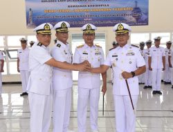 Dankodikopsla Kodiklatal Resmikan Pergantian Dua Komandan Pusdik