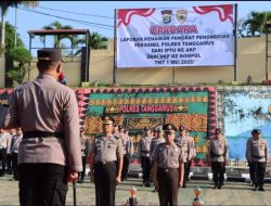 Kapolres Tanggamus Pimpin Upacara Kenaikan Pangkat Pengabdian Dua Personelnya
