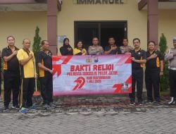 Jelang Hari Bhayangkara, Polresta Sidoarjo Gelar Bakti Religi Bersihkan Tempat Ibadah 