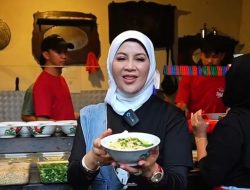 Prof. Mia Amiati: Warung Lela Bandung 