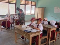 Babinsa Rubaru Pembekalan Wawasan Siswa SDN Mandala 1 