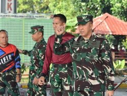 Komandan Kodiklatal Tinjau Lattek Siswa Diktaifib di Lanudal Juanda
