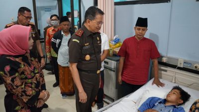 Wabup Sidoarjo dan Kajati Jatim Beri Dukungan Moril Korban Musibah Ponpes Al Khoziny 
