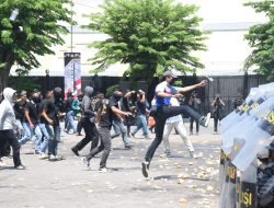 Polda Jatim Gelar Simulasi Sispamkota di GOR Sidoarjo