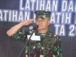 Penutupan LDS Pelatihan Pelatih Renang Tahun 2025 Dipimpin Wadan Kodiklatal