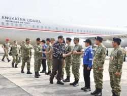 Menhan RI Didampingi Danrem 084/Bhaskara Jaya, Tinjau Uji Coba Kapal Selam 