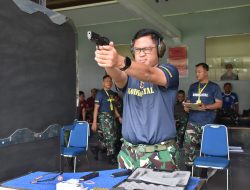 Lomba Menembak Antar Satker, Puslatdiksarmil dan Pusdikif Kodikmar Raih Juara Utama