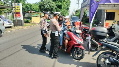 Rangkaian Ops Zebra Semeru 2025, Polsek Waru Sosialisasi Tertib Berlalu Lintas