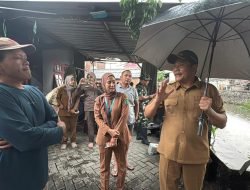 Air Tak Kunjung Surut, Bupati Sidoarjo Beri Solusi di Perbatasan