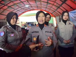 Polres Lumajang Dampingi Anak-anak Pengungsi Semeru: Beri Hiburan dan Pulihkan Trauma