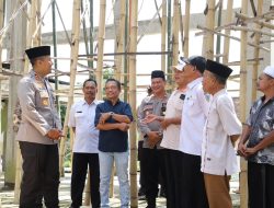 Polres Kediri Salurkan Puluhan Karung Semen Dukung Pembangunan Masjid