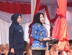 Wabup Sidoarjo Mimik Idayana Pimpin Upacara Bendera HUT Korpri