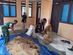 Babinsa dan BPP Wujudkan Pertanian Ramah Lingkungan melalui Pelatihan Pupuk Alami di Desa Gulbung