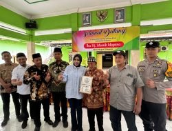 Pemkab Sidoarjo Secara Simbolis Serahkan Bantuan RTLH di Desa Sidorejo