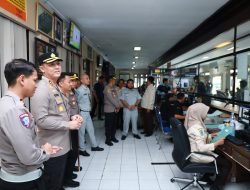 Kapolres Jember Kunjungi Kantor Samsat Pastikan Pelayanan Optimal