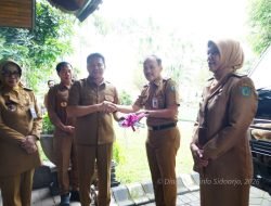 Percepat Penanganan Jalan Rusak, Pemkab Sidoarjo Serahkan Mobil Pickup dan Unit Stemper