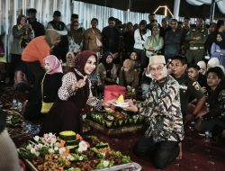Ketua DPRD Sidoarjo Hadiri Makan Bareng Wabup Sidoarjo Di Pelataran Monumen Jayandaru