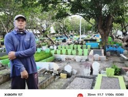 Miris…Makam Berusia Puluhan Tahun Nyaris Roboh, Sering Disatroni Maling