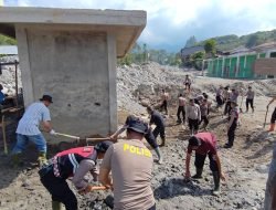Bersihkan Rumah Allah Pascabanjir, PolriBener Meriah, Gotong Royong Siapkan Meunasah, Sambut Ramadan