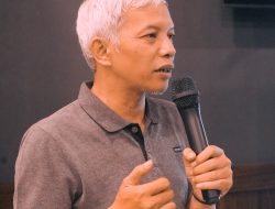 Nanang Haromain: Alun-Alun Sidoarjo Antara Kerinduan Dan Kegagapan.