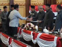 DPRD Sidoarjo Setujui Raperda UKS untuk Madrasah dan Pesantren, Sambut Penghargaan Kota Bersih 2025