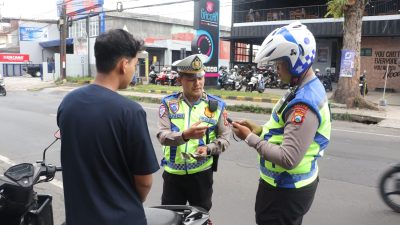 Ditlantas Polda Jatim Gelar Operasi Dakgar Berbasis ETLE Handheld, 748 Pelanggar Ditindak