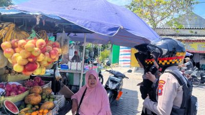 Polwan Polresta Sidoarjo Ajak Warga Jaga Kamtibmas Lewat Patroli