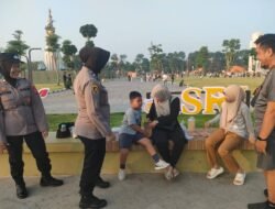 Polwan Polresta Sidoarjo Humanis Amankan Car Free Day Alun-alun