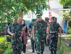 Pangdam Brawijaya Bersama Danrem BJ Tinjau Jembatan Perintis Garuda