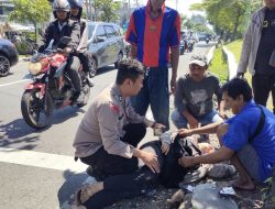 Polsek Buduran Cepat Sigap Bantu Korban Kecelakaan di Jalan Raya Buduran 