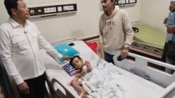 Bupati Sidoarjo Beri Secercah Harapan Untuk Izzan Melawan Luka Bakar