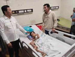 Bupati Sidoarjo Beri Secercah Harapan Untuk Izzan Melawan Luka Bakar