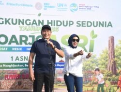 Hari Lingkungan Hidup Sedunia 2026, Bupati dan Wabub Sidoarjo Serentak Tanam Pucuk Merah