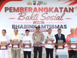 Hari Bhayangkara ke-80, Kapolda Jatim Bagikan Ribuan Kitab Suci