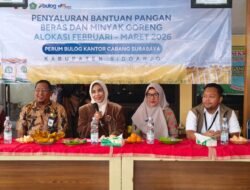 Wabup Mimik dan TP PKK Salurkan Bantuan Pangan 2.052 Warga