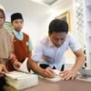Gagasan Konstruktif Alumni MI NU Titip Buku Harapan ke Bupati Subandi