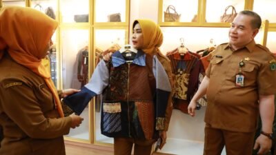 Kejar Target 4.000 Usaha Naik Kelas, Wabup Sidoarjo Sidak Layanan Terpadu UMKM