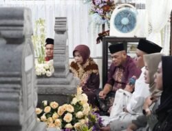 Hadiri Haul ke-69 Mbah Kyai Kalam, Wabup Mimik Ajak Warga Juwetkenongo Lestarikan Warisan Ulama
