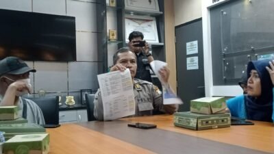 Humas Polresta Sidoarjo Sosialisasikan Layanan Hotline 110 dan Akses Informasi Terpadu