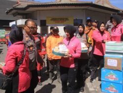 Polres Probolinggo dan Bhayangkari Sapa Relawan Garis Depan Karhutla Bromo Perkuat Sinergi Penanganan