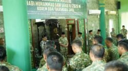 Maulid Nabi di Masjid Al-Wathon: Danrem Ajak Prajurit Mantapkan Iman & Pengabdian