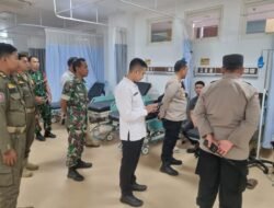 Kapolsek Sidoarjo Kota Jenguk Santri Korban Dugaan Keracunan MBG