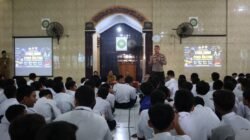 Edukasi Bahaya Kenakalan Remaja, Bullying dan Radikalisme di SMPN 1 Waru