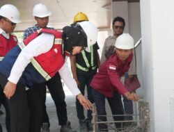 Inspeksi Gedung HD, Wabup Sidoarjo Tolak Material Tidak Sesuai Spesifikasi Dan Standarisasi 