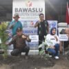 Filosofi Manggis: Bawaslu Sidoarjo Tanam Simbol Integritas—Luar Dalam Sama, Tanpa Kemunafikan