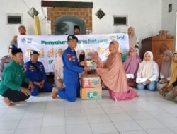 Satpolairud Polresta Sidoarjo Kawal Penyaluran Bantuan BMH kepada Da’i dan Guru Ngaji di Pucukan