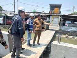 Sidak Proyek Rp23 Miliar, Bupati Sidoarjo: Jembatan Liar Harus Ditertibkan 